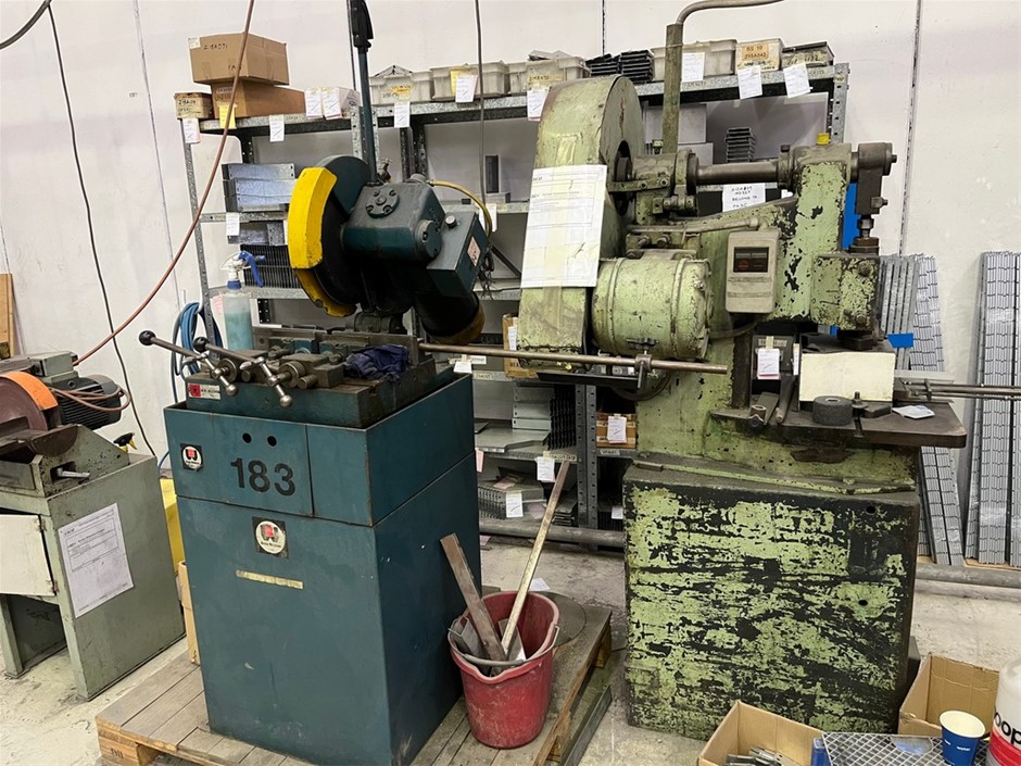 Online Auction Closing &#34;Going, Going, Gone&#33;&#34;