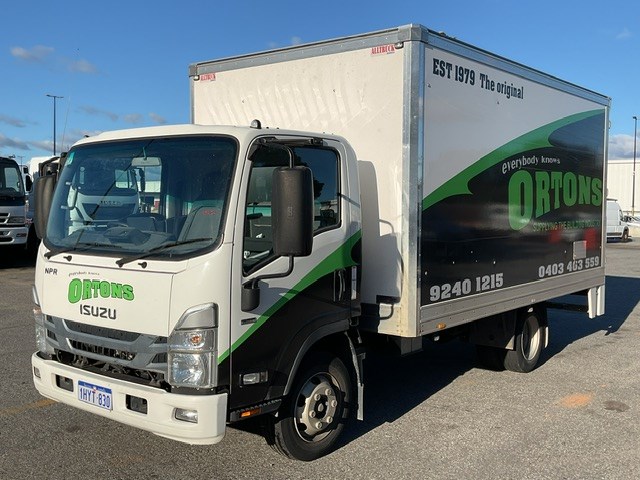 2023 Isuzu NPR 4 x 2 Pantech Truck