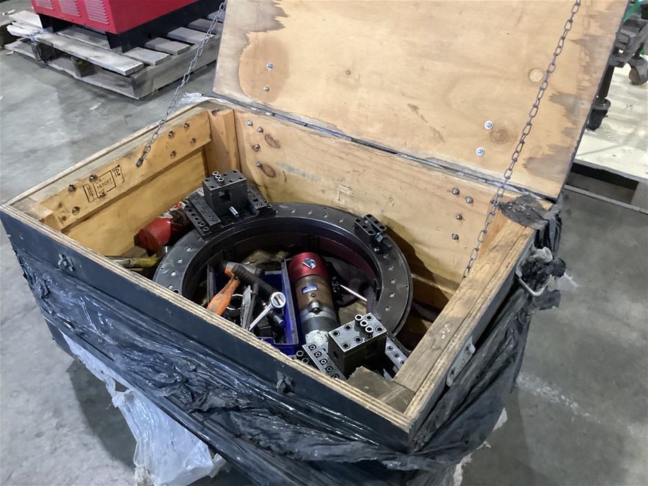 <p>H&S Tool, 16 Inch Clam Shell Pipe Cutter In Case</p>