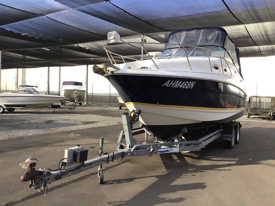 2006 Larson Cabrio240 Power Boat