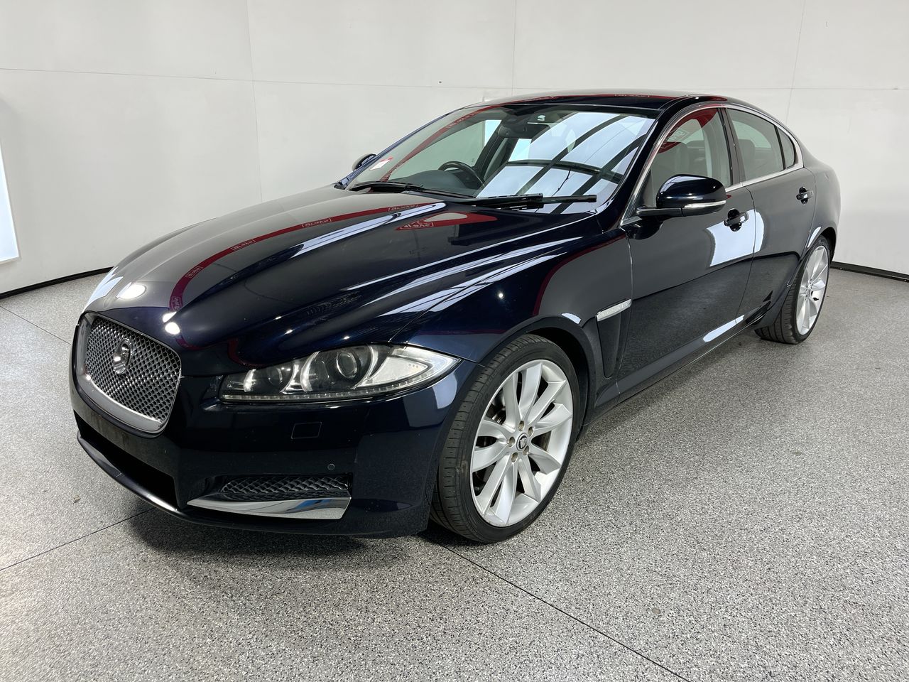2011 Jaguar XF 3.0D LUXURY Turbo Diesel Automatic - 8 Speed Sedan ...