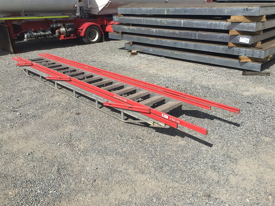 Scaffolding Stair With Extendable Rails-UNRESERVE!