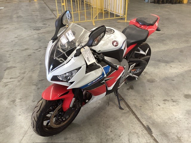 <p>2015 Honda CBR RR Motorcycle</p>