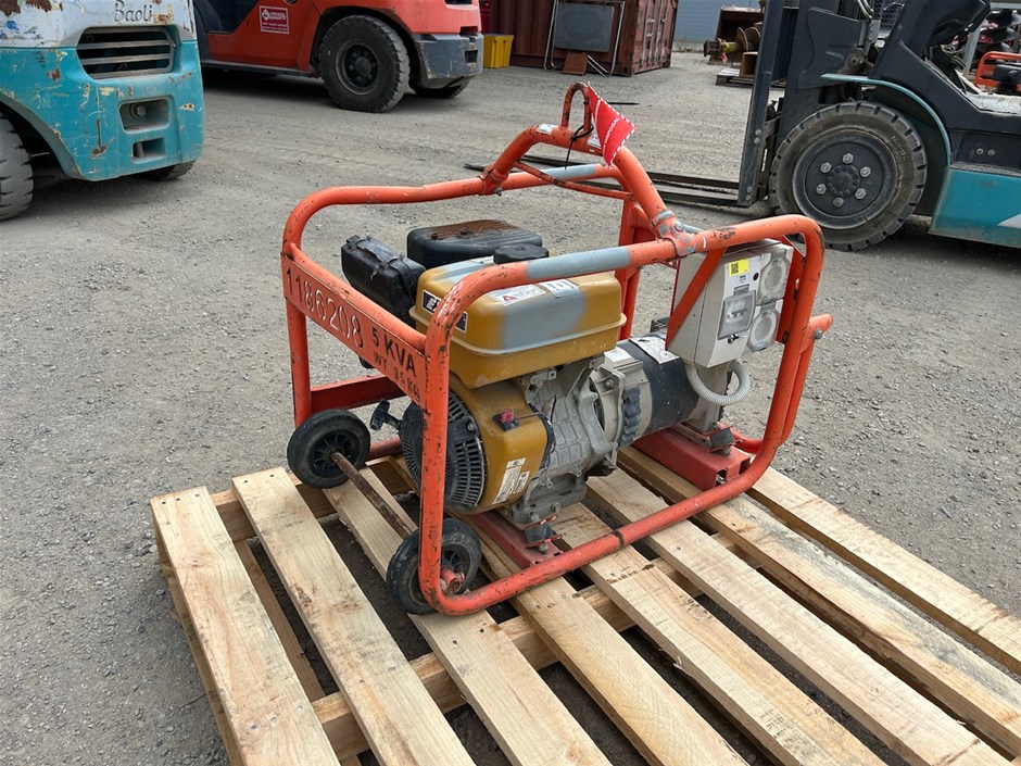 <p>Crommelins 5KVA Generator</p>