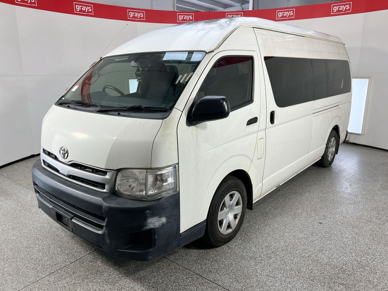 2013 Toyota Hiace Commuter TRH223R Automatic 11 Seats Bus