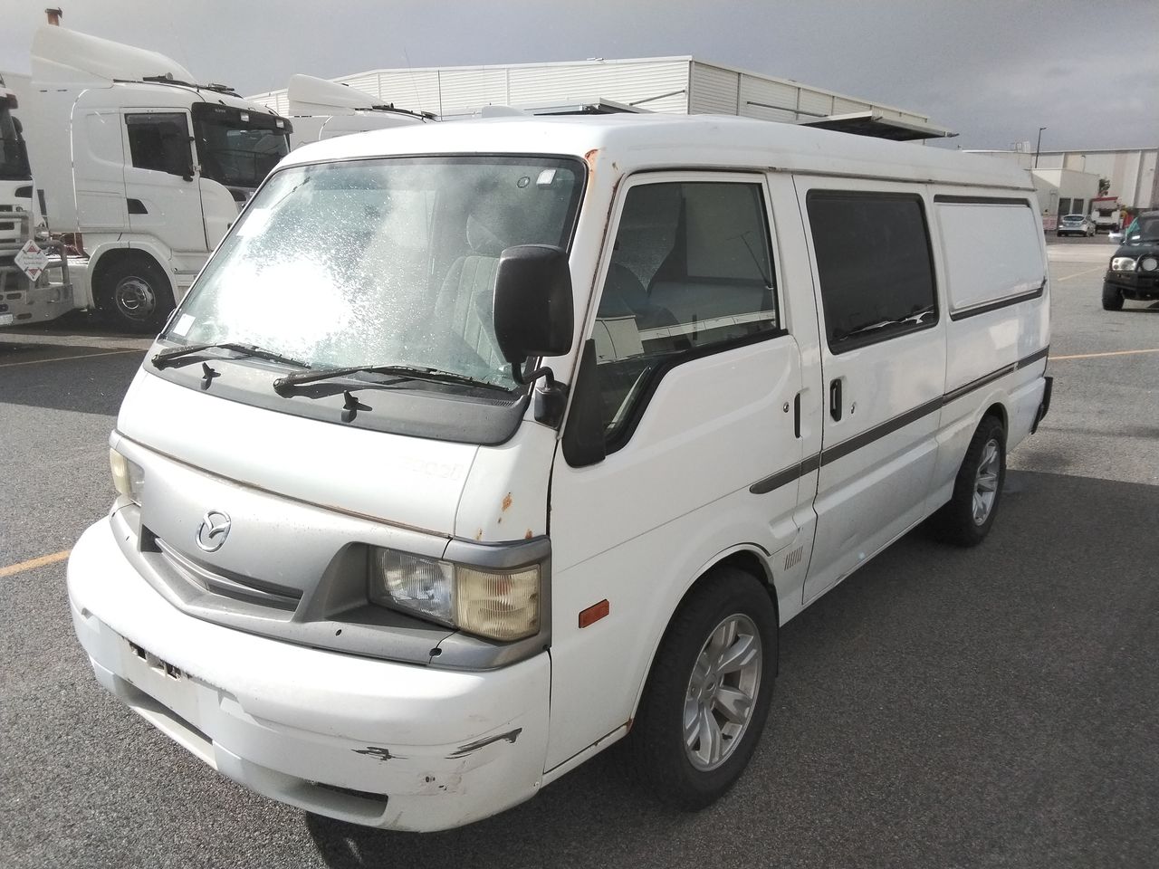2005 Mazda E2000 (LWB) Manual Van