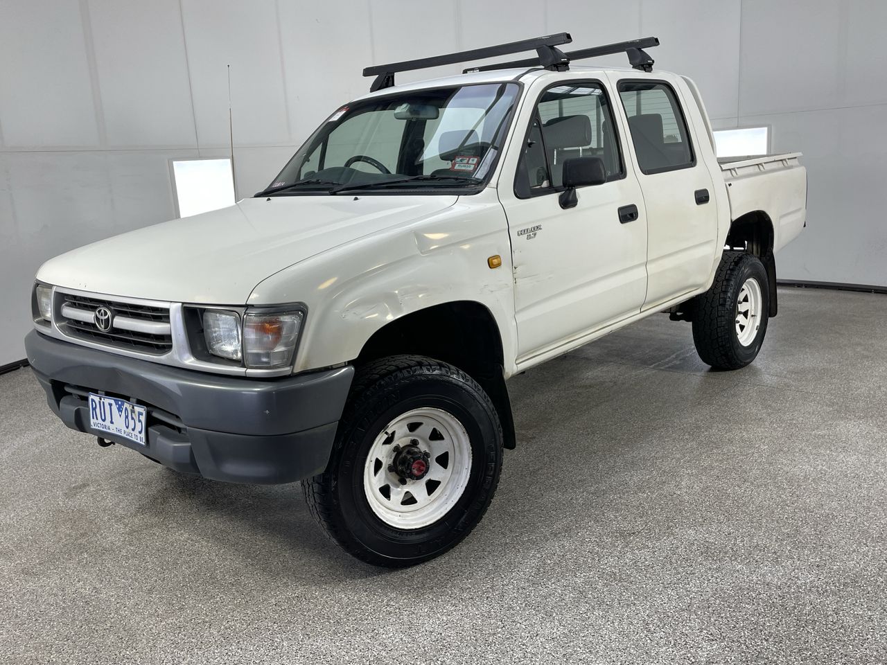 2000 Toyota Hilux (4x4) Manual Dual Cab