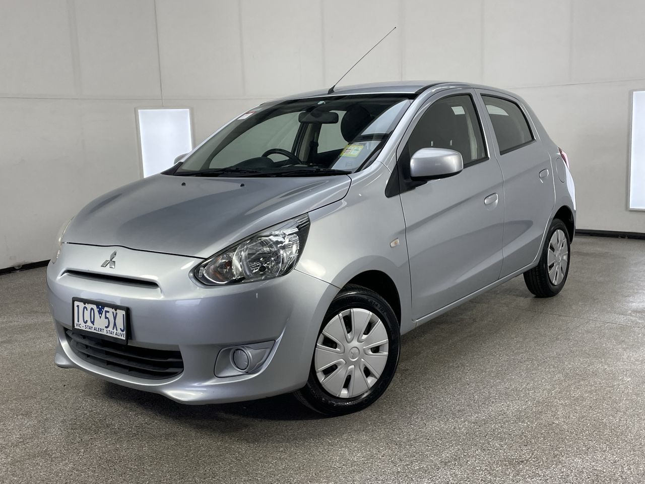 2013 Mitsubishi Mirage ES LA Manual Hatchback