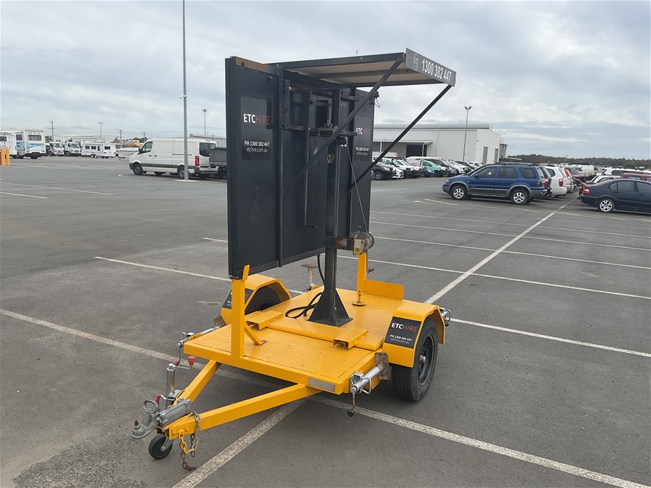 2014 Giga 1306P-03 Single Variable Message Sign Trailer