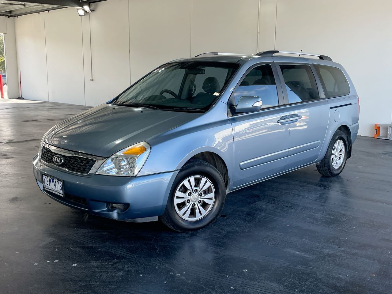 2011 Kia Grand Carnival Si VQ Automatic 8 Seats People Mover