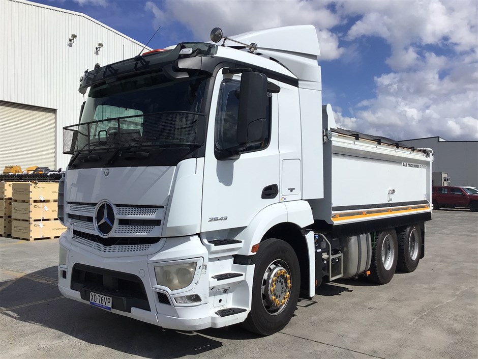2017 Mercedes Benz 2643 6 x 4 Tipper Truck