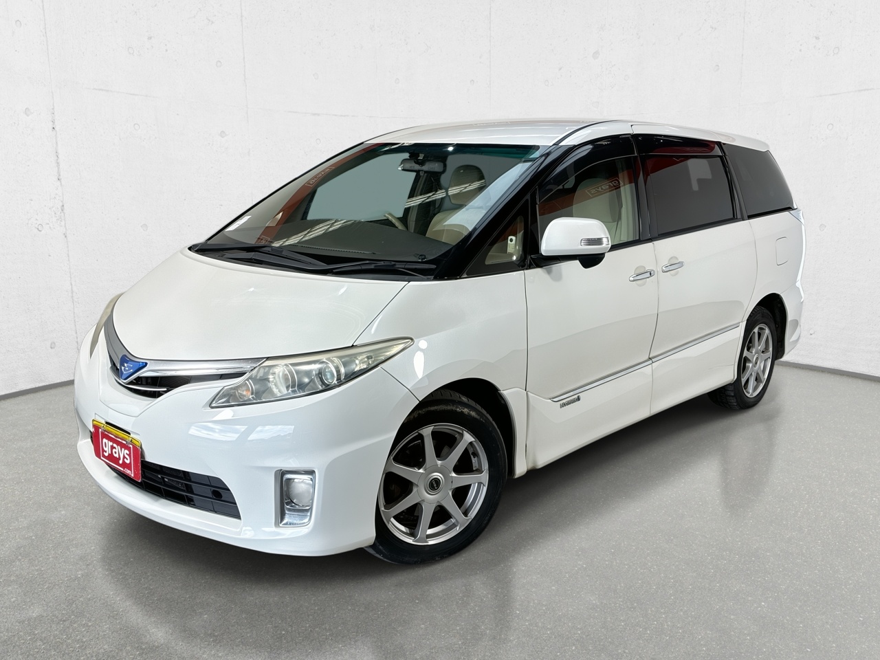 2012 Toyota Estima Hybrid Automatic 7 Seats Van