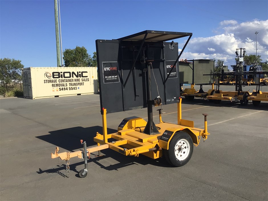 2007 Giga Signs Sign Board Single Variable Message Sign Trailer