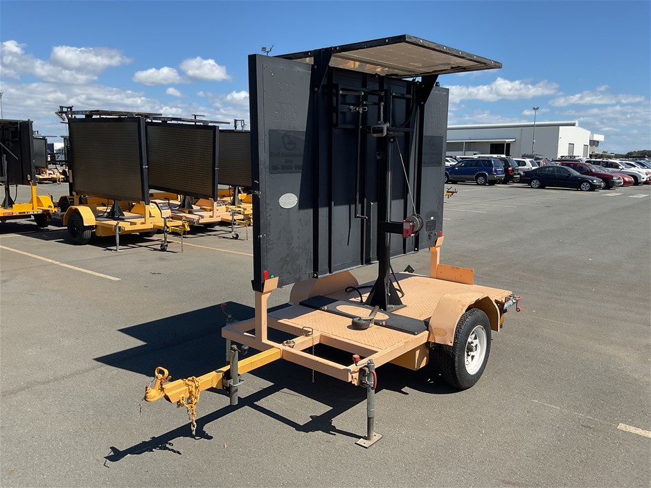 <p>2015 Giga Signs  VMS1 Single Variable Message Sign Trailer</p>