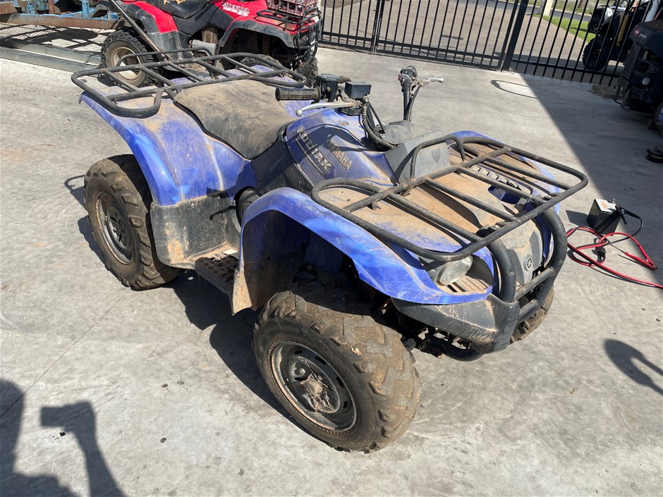 <B>Yamaha Kodiak Quad Bike</B>