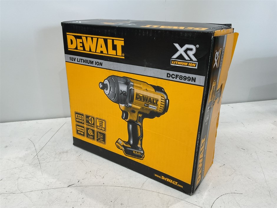 DEWALT DCF899N XR Brushless Cordless 1/2” Impact Wrench