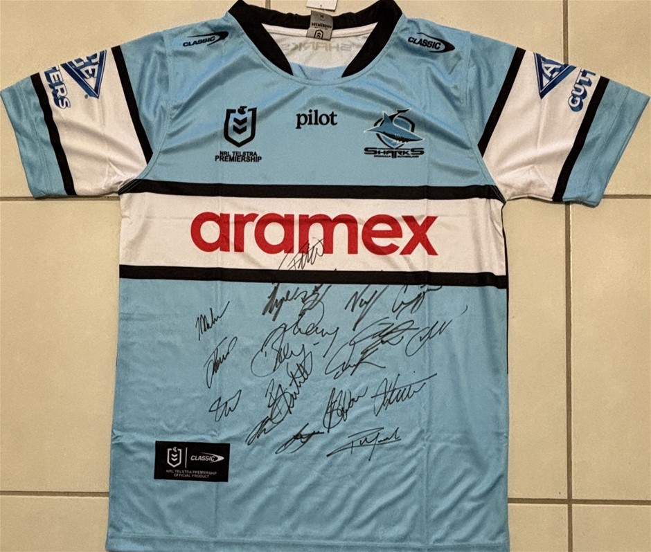 CRONULLA SHARKS 2025 SQUAD SIGNED JERSEY Auction (0001-2573838) | Grays ...