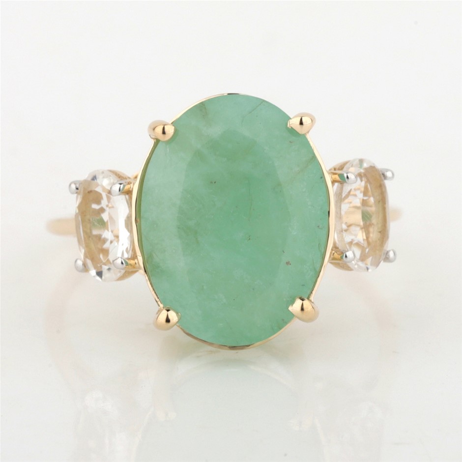Yellow Gold Natural Emerald / Natural White Topaz Ring with Valuation