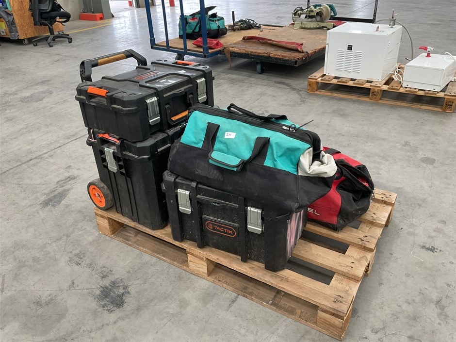 Large Quantity Hardware Pallet Auction (0025-3035507) | Grays Australia