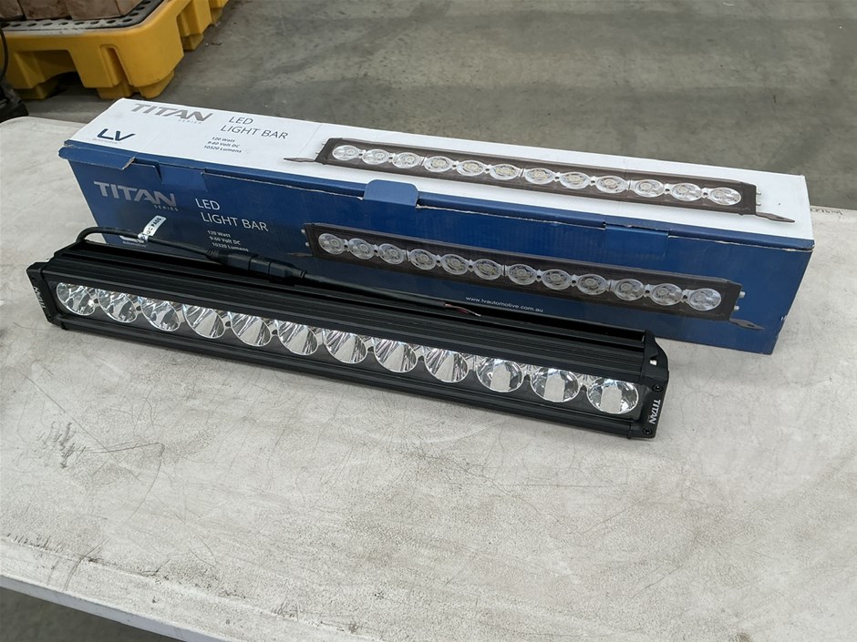 <p>Titan LED Light Bar 120W</p>