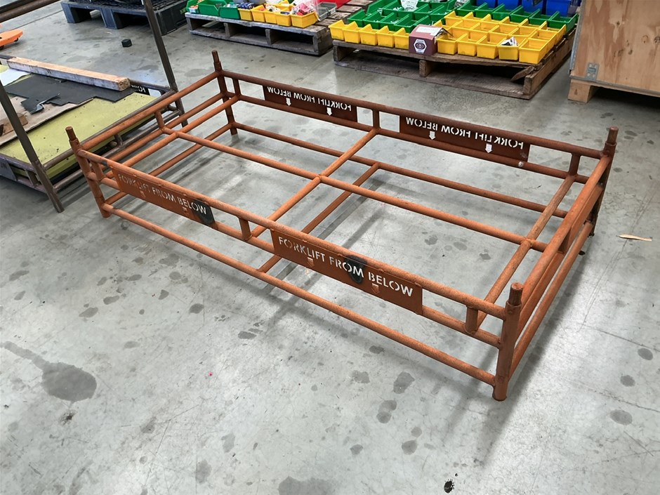 <p>Stackable Storage Cage x 1</p>