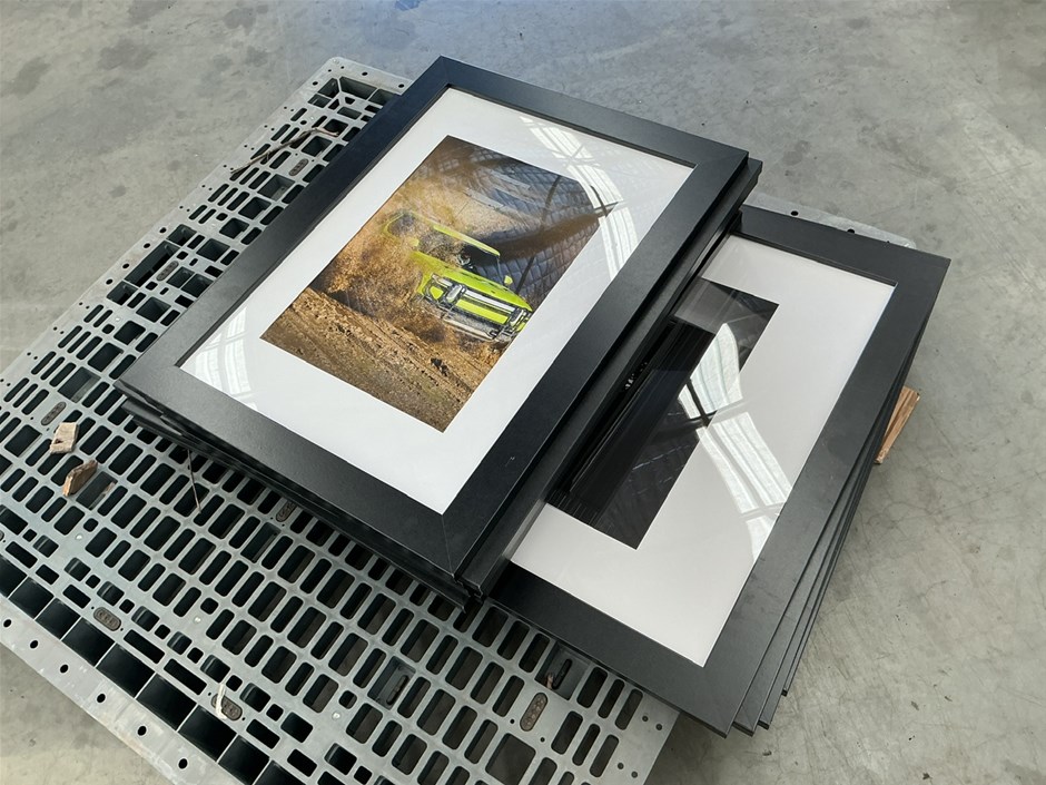 <p>12 x Picture Frames With Rivian Pictures</p>