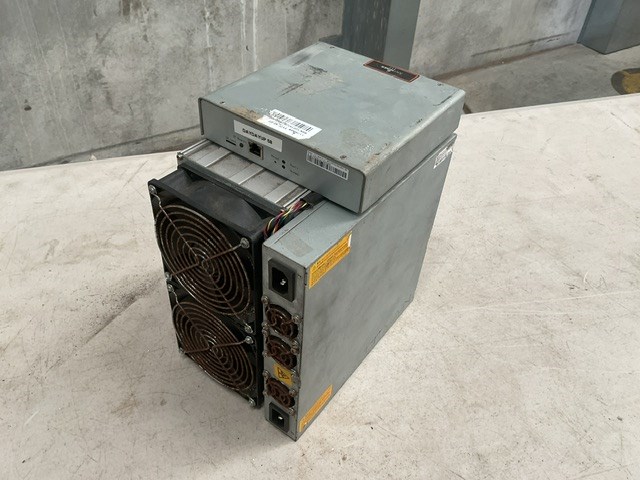 <p>Bitmain Antminer T17_42.0T Bitcoin Miner</p>