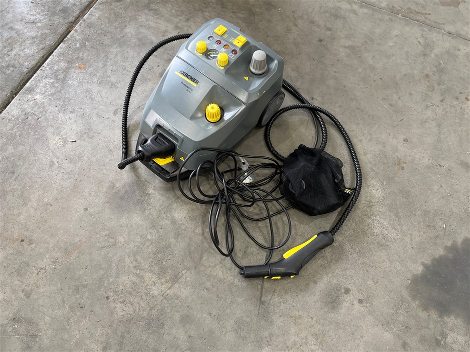 <p>Karcher SG 4/4 Steam Cleaner</p>