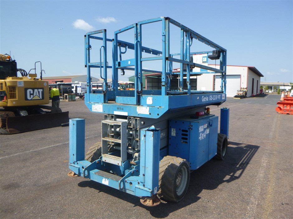 2012 Genie GS-3369RT Scissor Lift