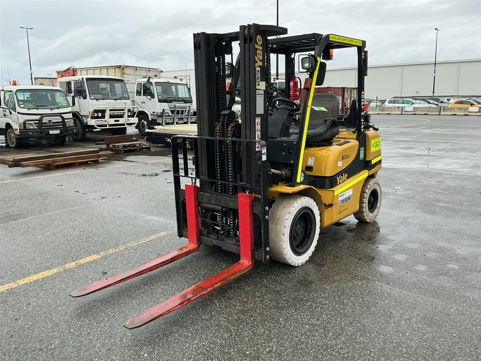 Unreserved Yale, Crown & Hyster Forklifts