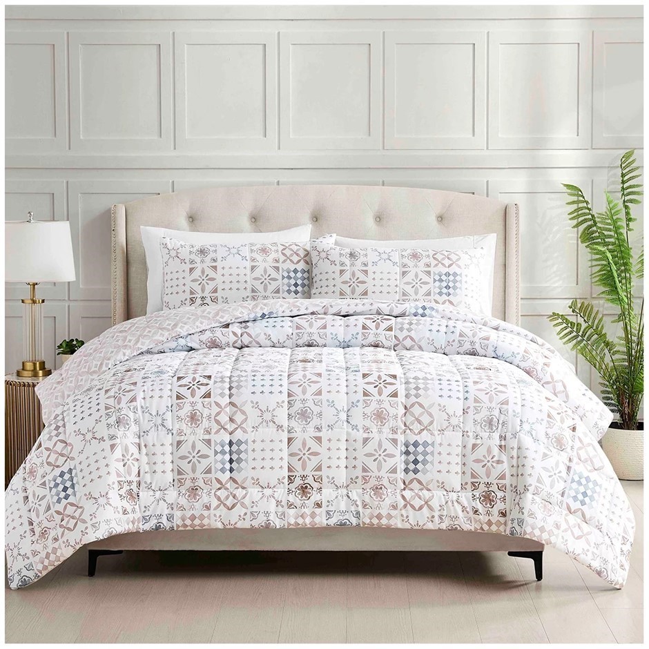 ISTORIA HOME 3pc Quilted Comforter Set, King, Eshie.