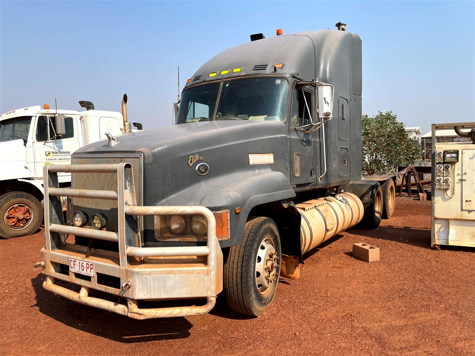 <b>1995 Mack Elite CLR Grey - Parts</b>