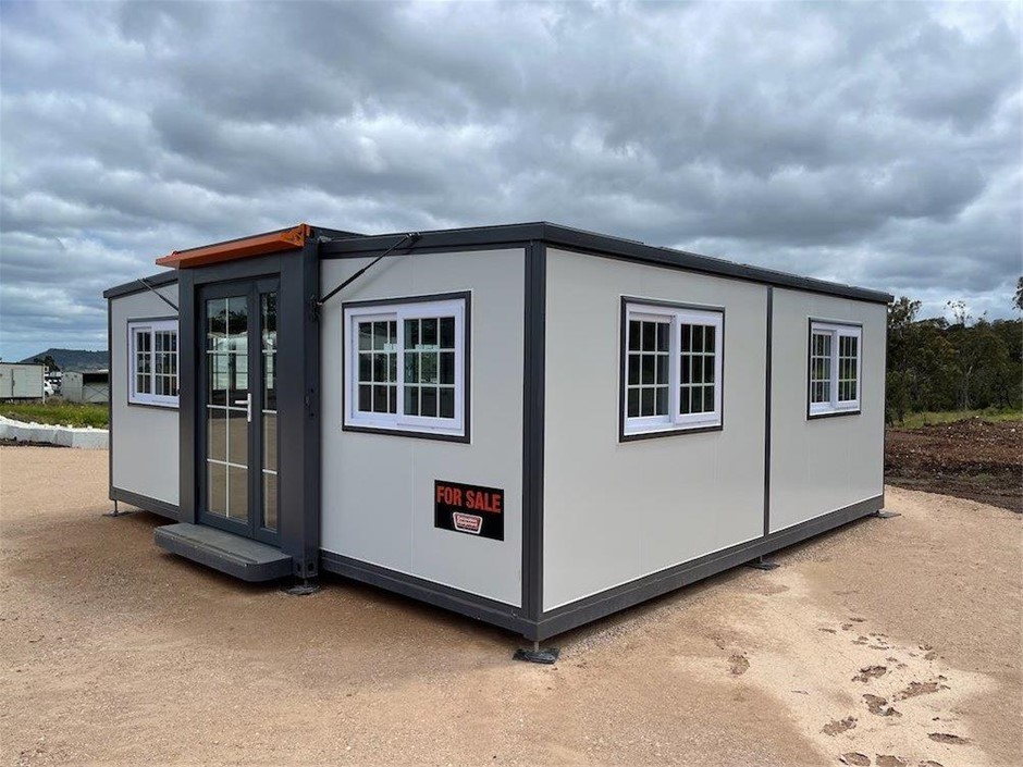 Expandable Container House with Ensuite (Unused),