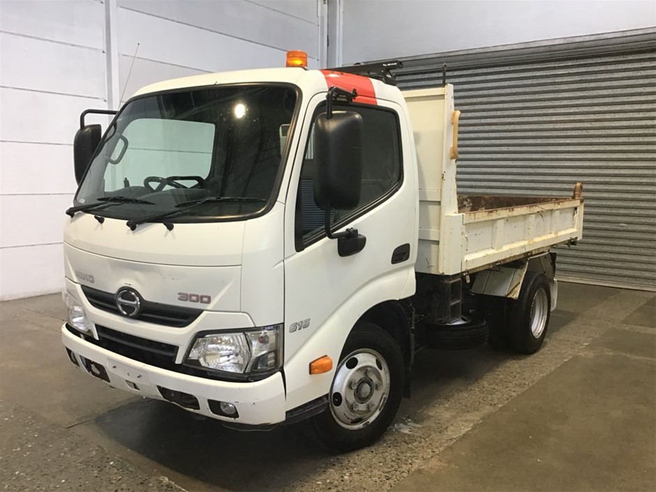 2018 HINO 300 616 Series Automatic Tipper Truck