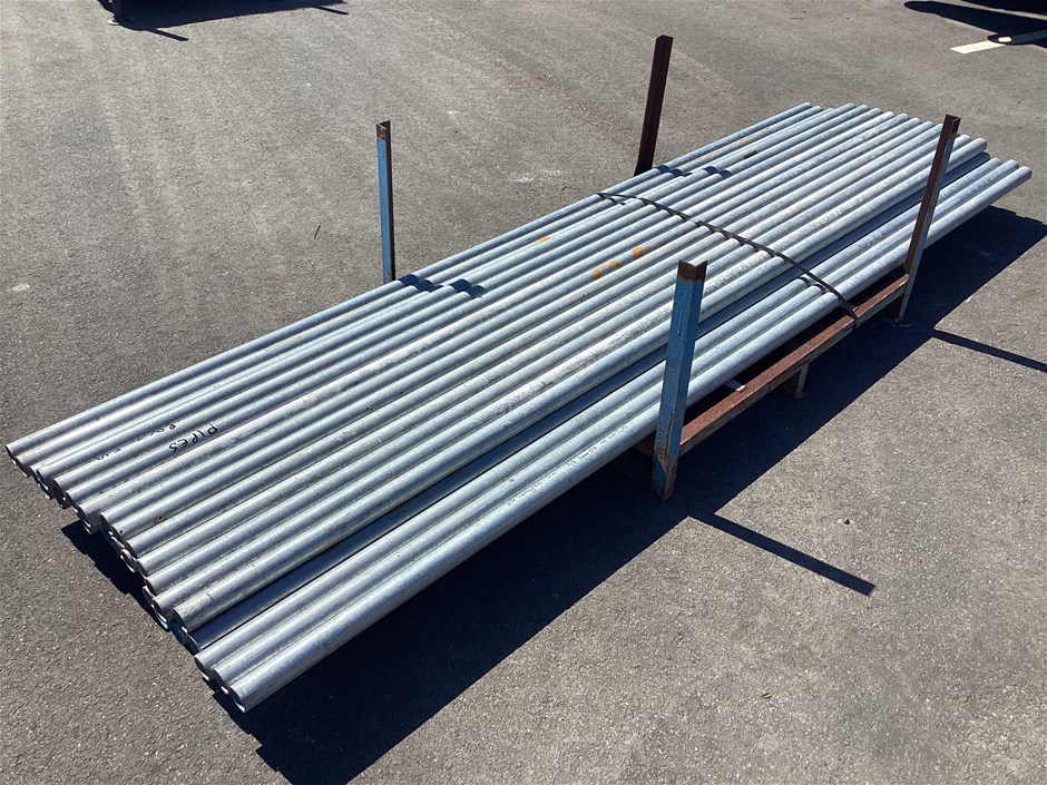 No Reserve Steel Cage Containing Black Pipe