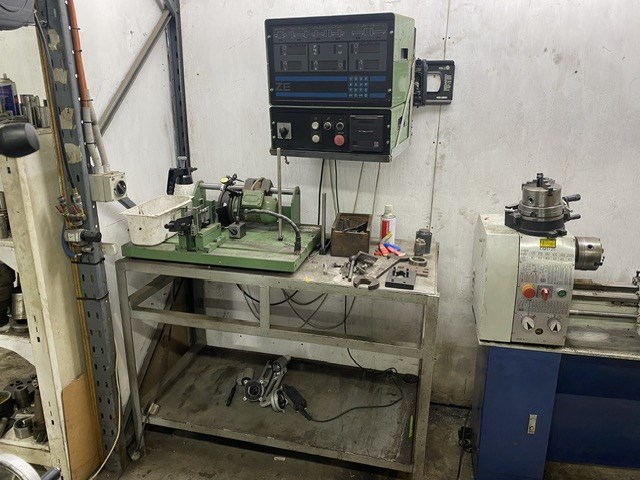 <p>Turbo Balancing Machine</p>