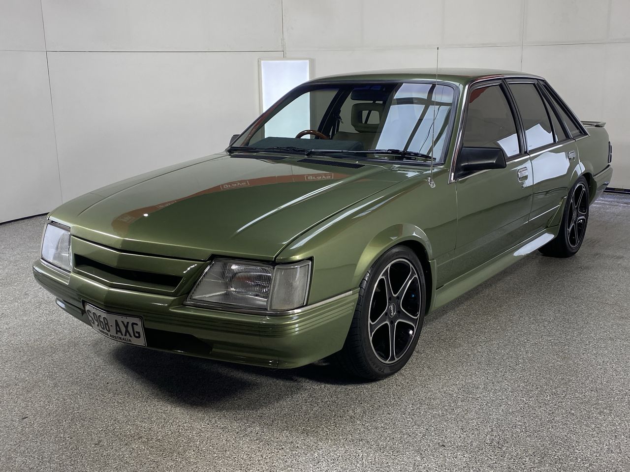 1984 Holden Commodore VK Automatic Sedan