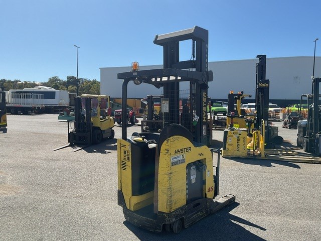 Hyster N45ZR21.5 Reach Forklift