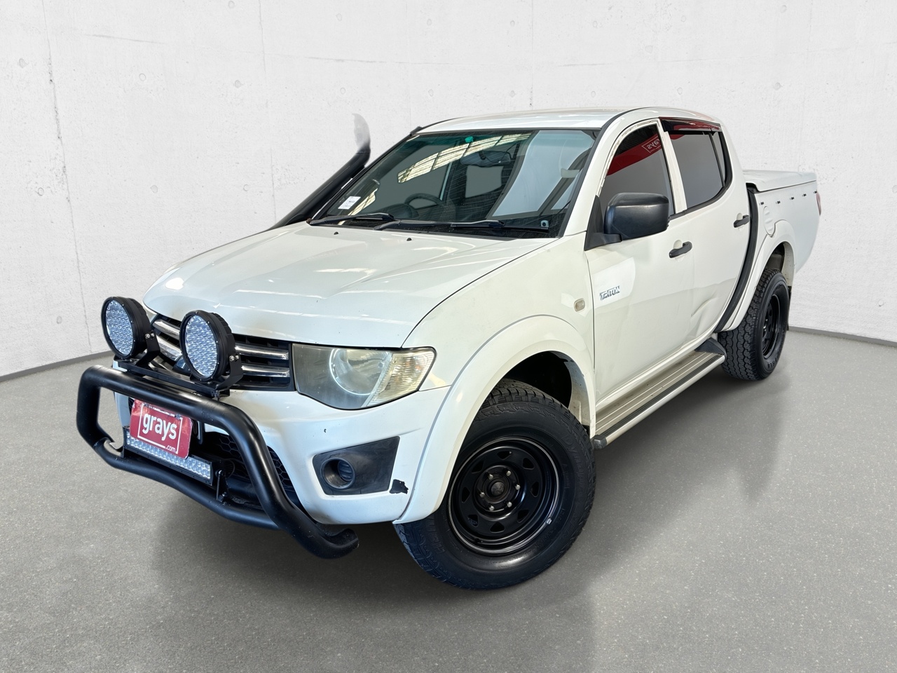Mitsubishi Triton 4X2 GL-R MN Turbo Diesel Automatic