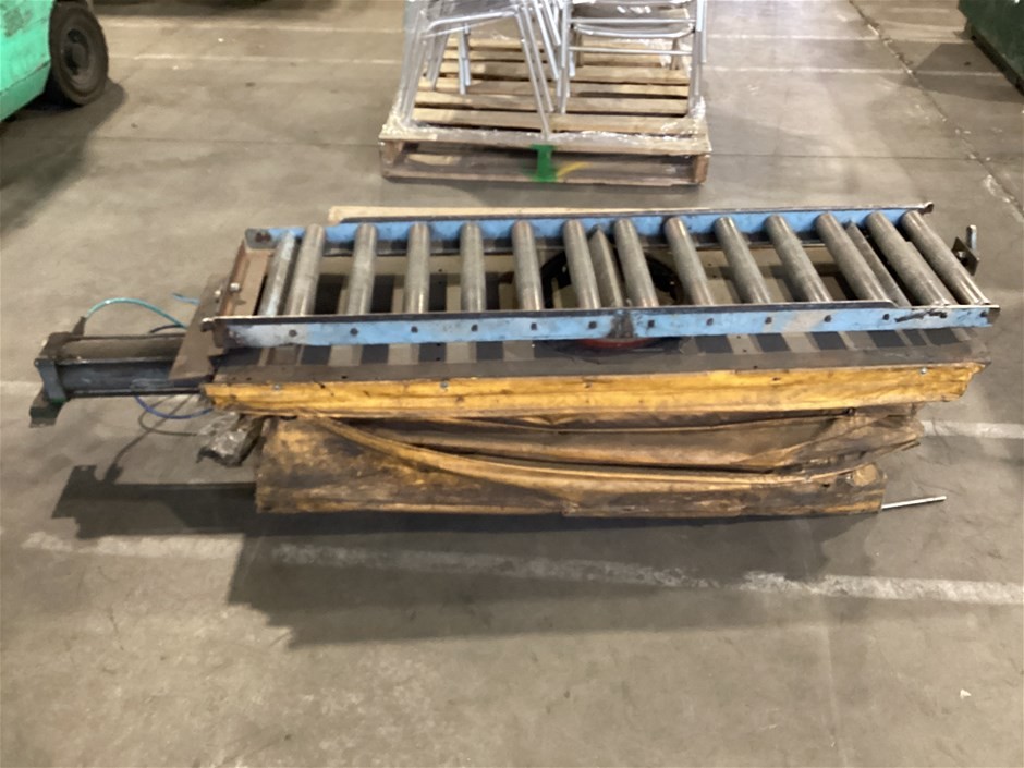 Custom Pneumatic Rotating Roller Table Auction (0031-8021305) | Grays ...