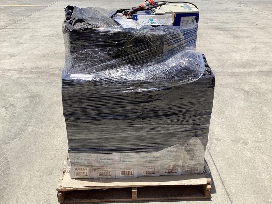 <p>QTY 700ml Round Glass Bottles</p>