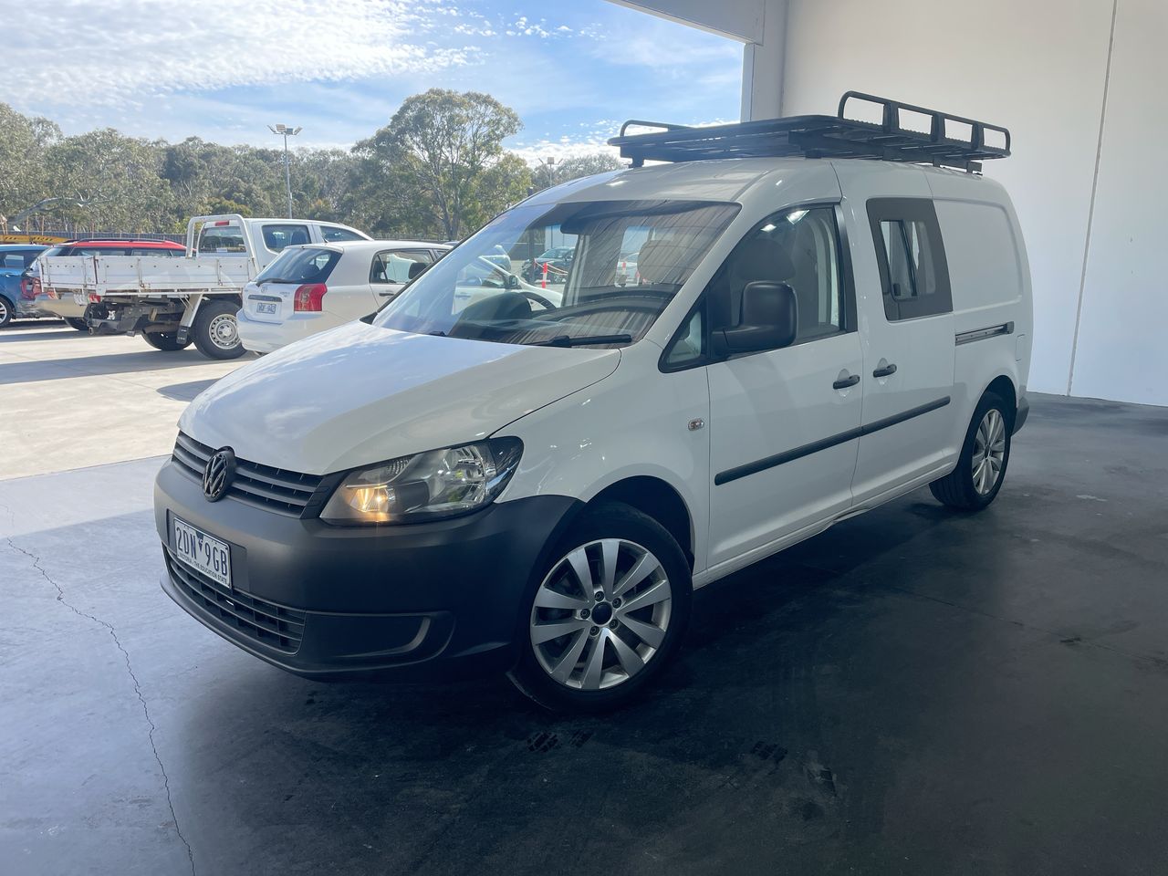 Volkswagen Caddy TDI250 MAXI BLUEMOT. Turbo Diesel 
