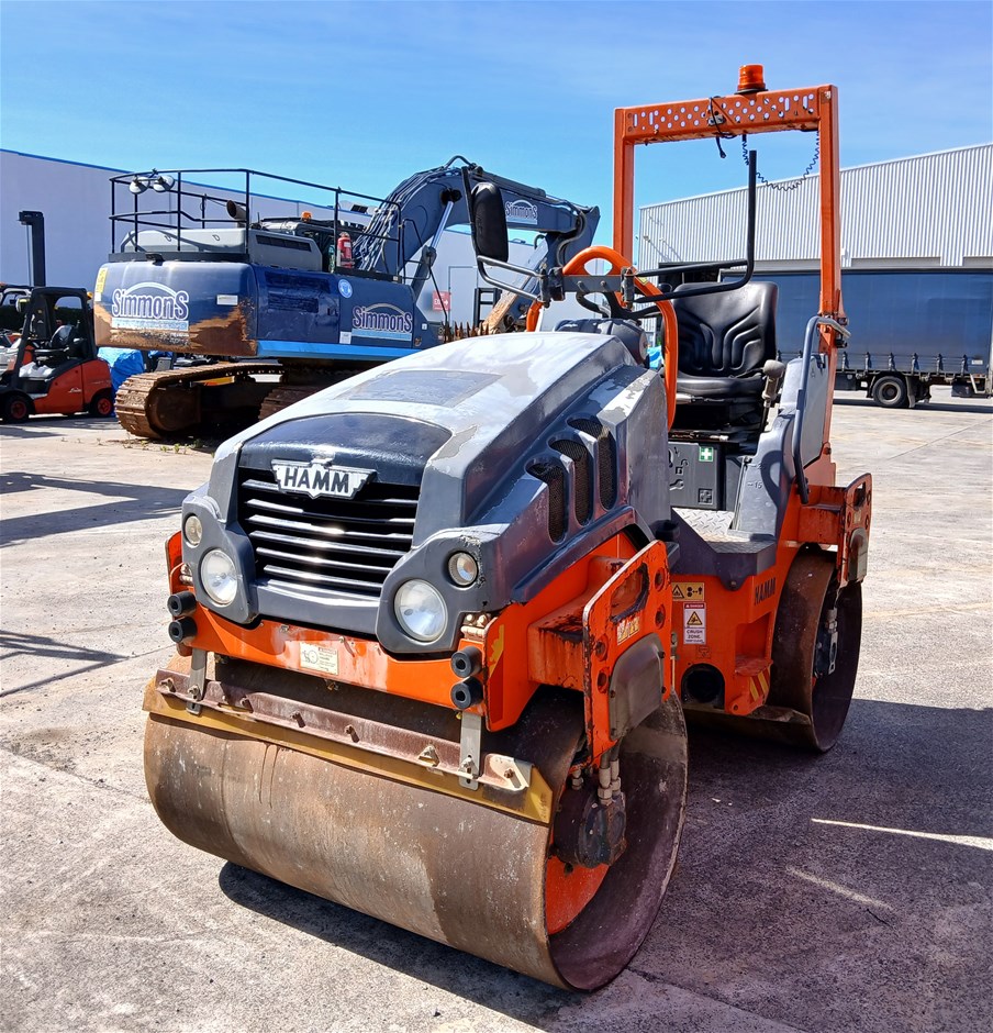 HAMM HD 12 VV Tandem Smooth Drum Roller