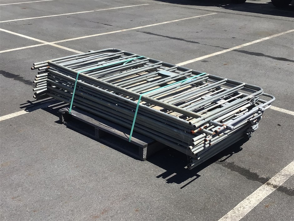 <p>Qty Of Fencing</p>