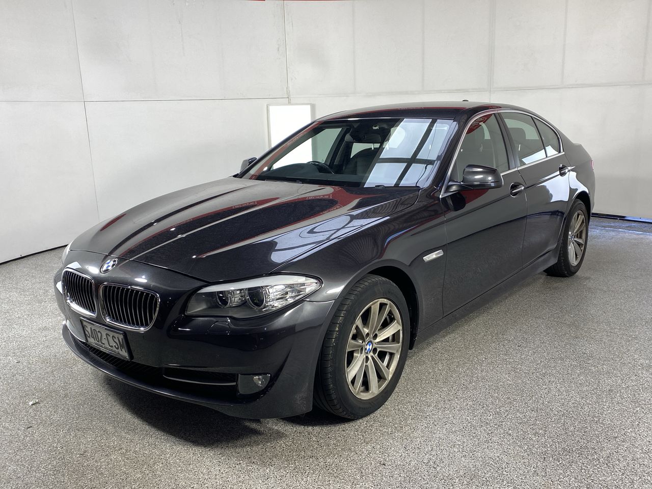 2013 BMW 5 Series 520i F10 Automatic - 8 Speed Sedan