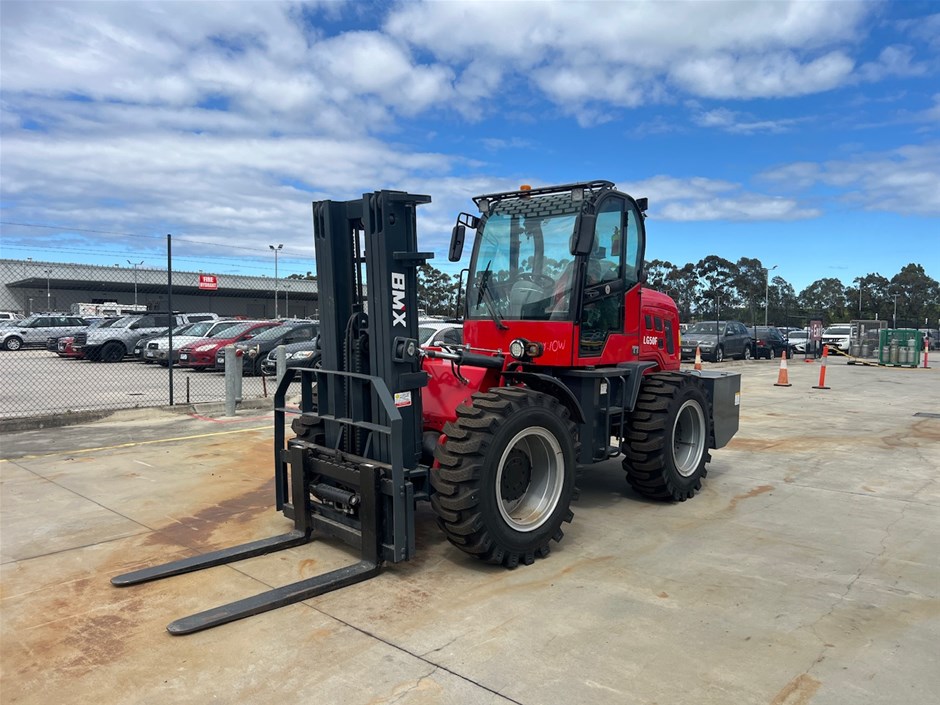 BMX LG50F Rough Terrain Forklift