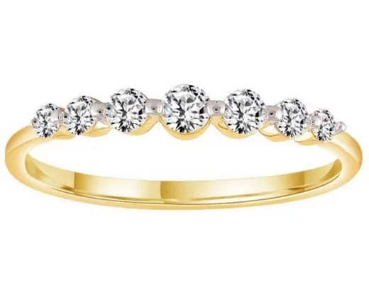 9K YELLOW GOLD 0.25ct F VS GRADUATED LAB DIAMOND RING