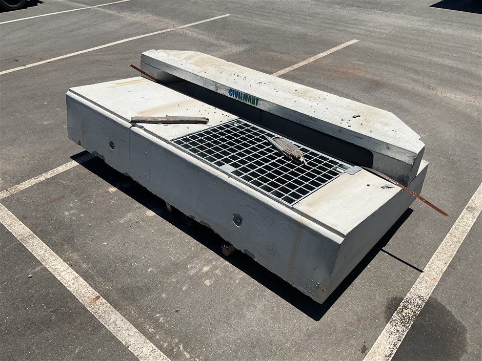 <p>Concrete Drainage Structure</p>