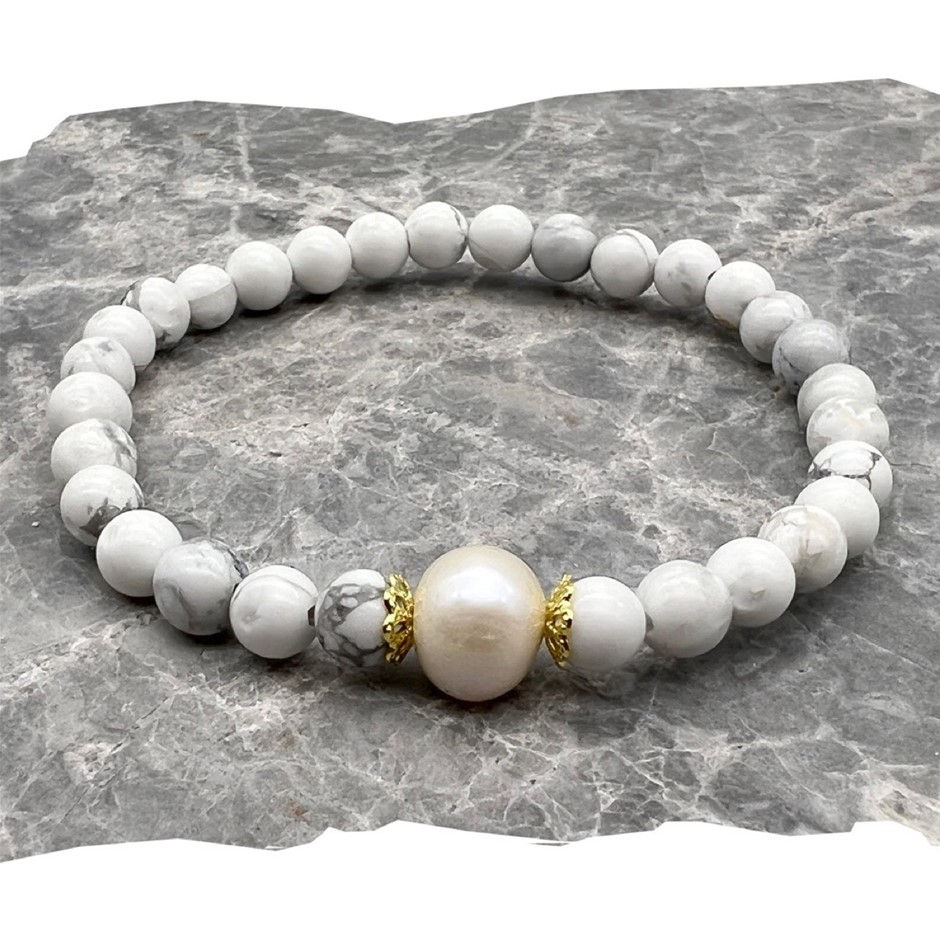 10mm White Pearls with Howlite Gemstone Bracelet