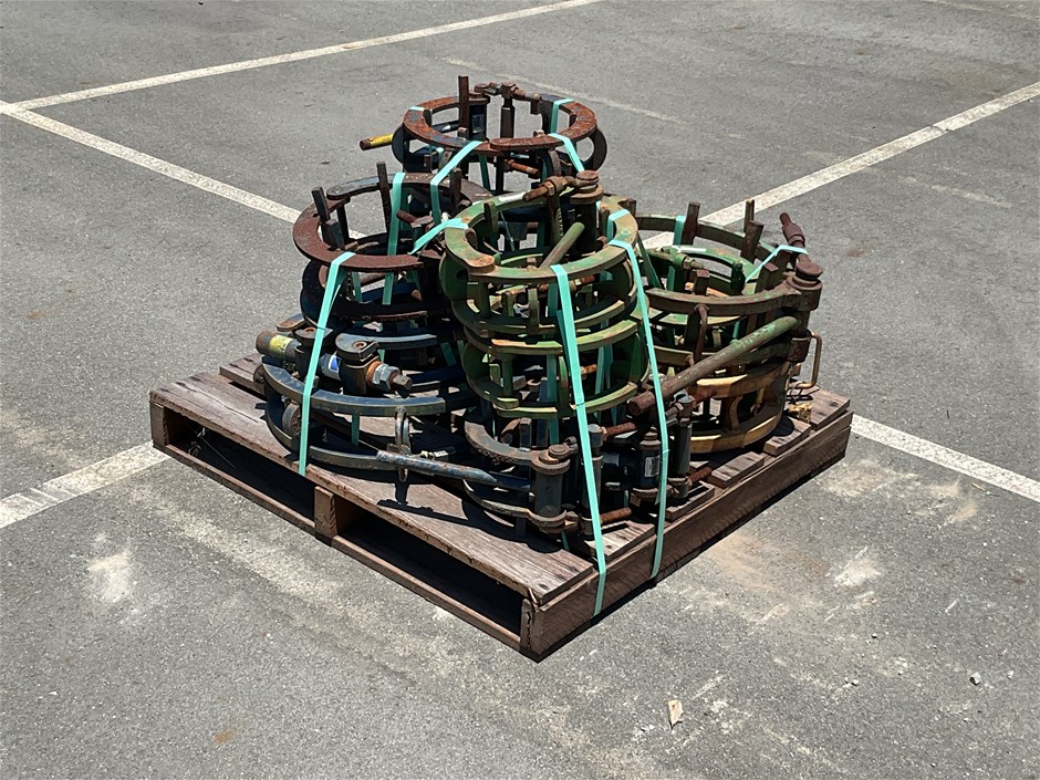 <p>Pipe Restraining Clamps</p>